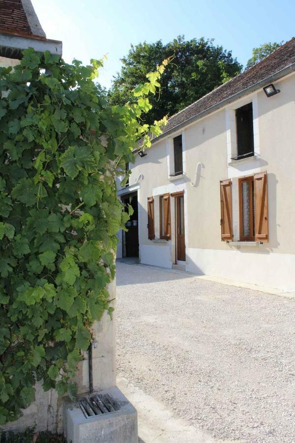 Le Bacchus Villa Chablis Buitenkant foto